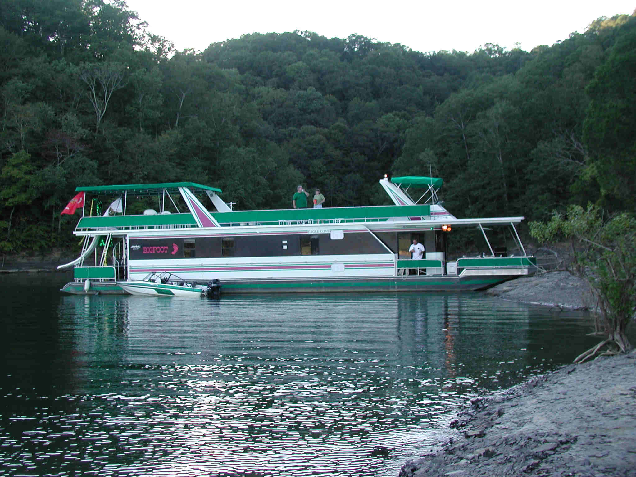 __hr_007 9-16 The Boat.jpg